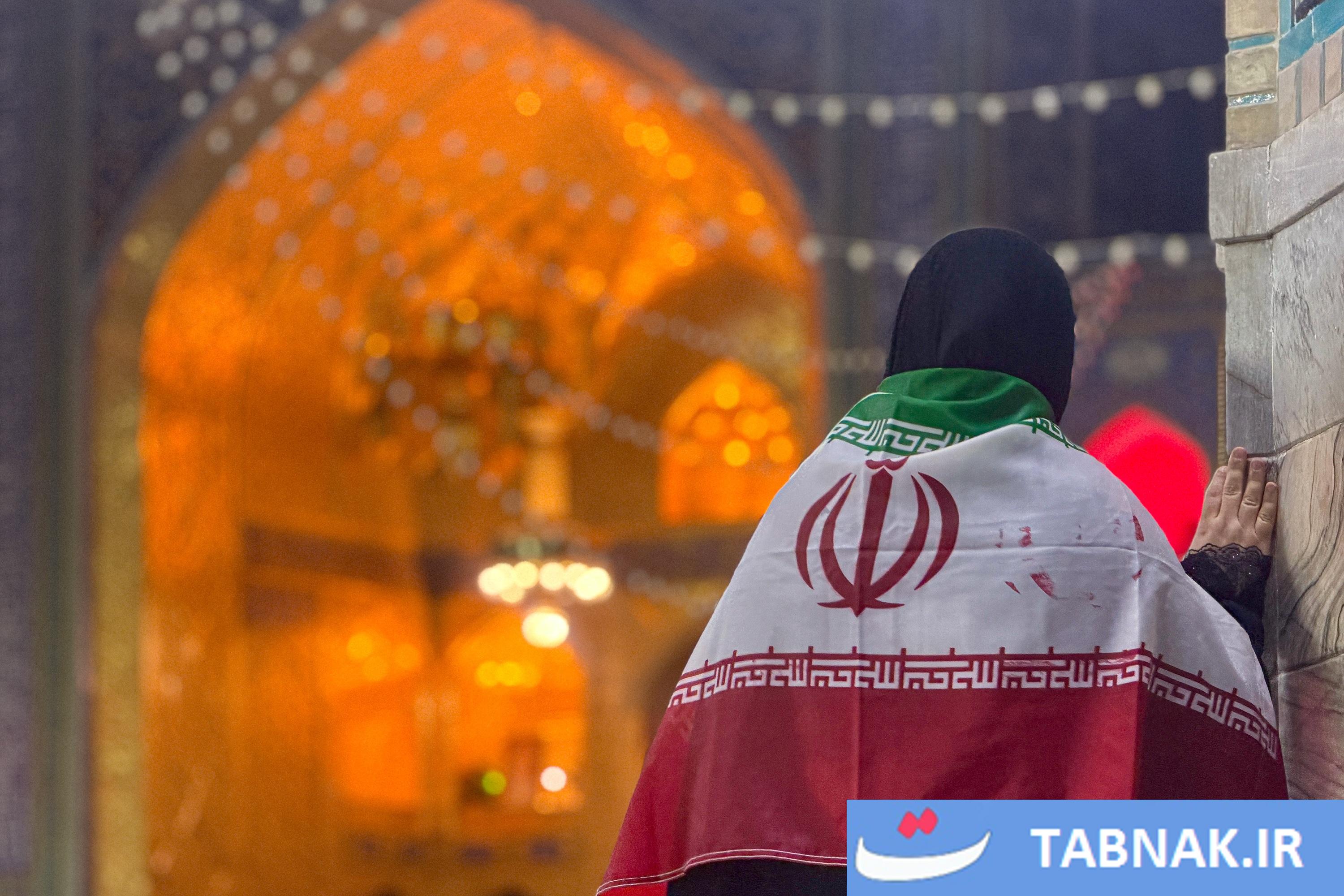 عکس: بارش باران بهاری در حرم مطهر رضوی