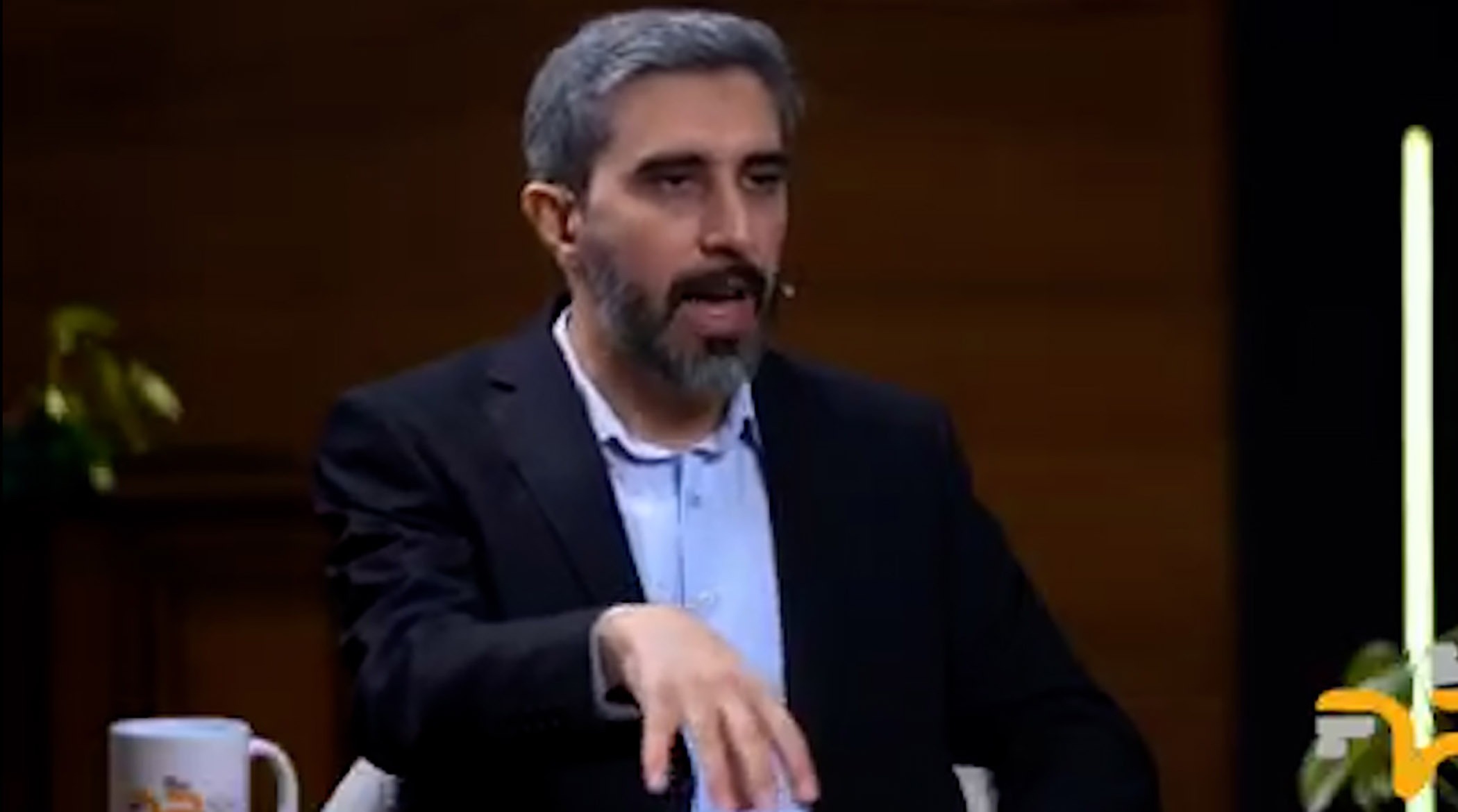 برخی در داخل سخنانی می‌گویند که ترامپیست‌ها هم چنین ادعایی ندارند