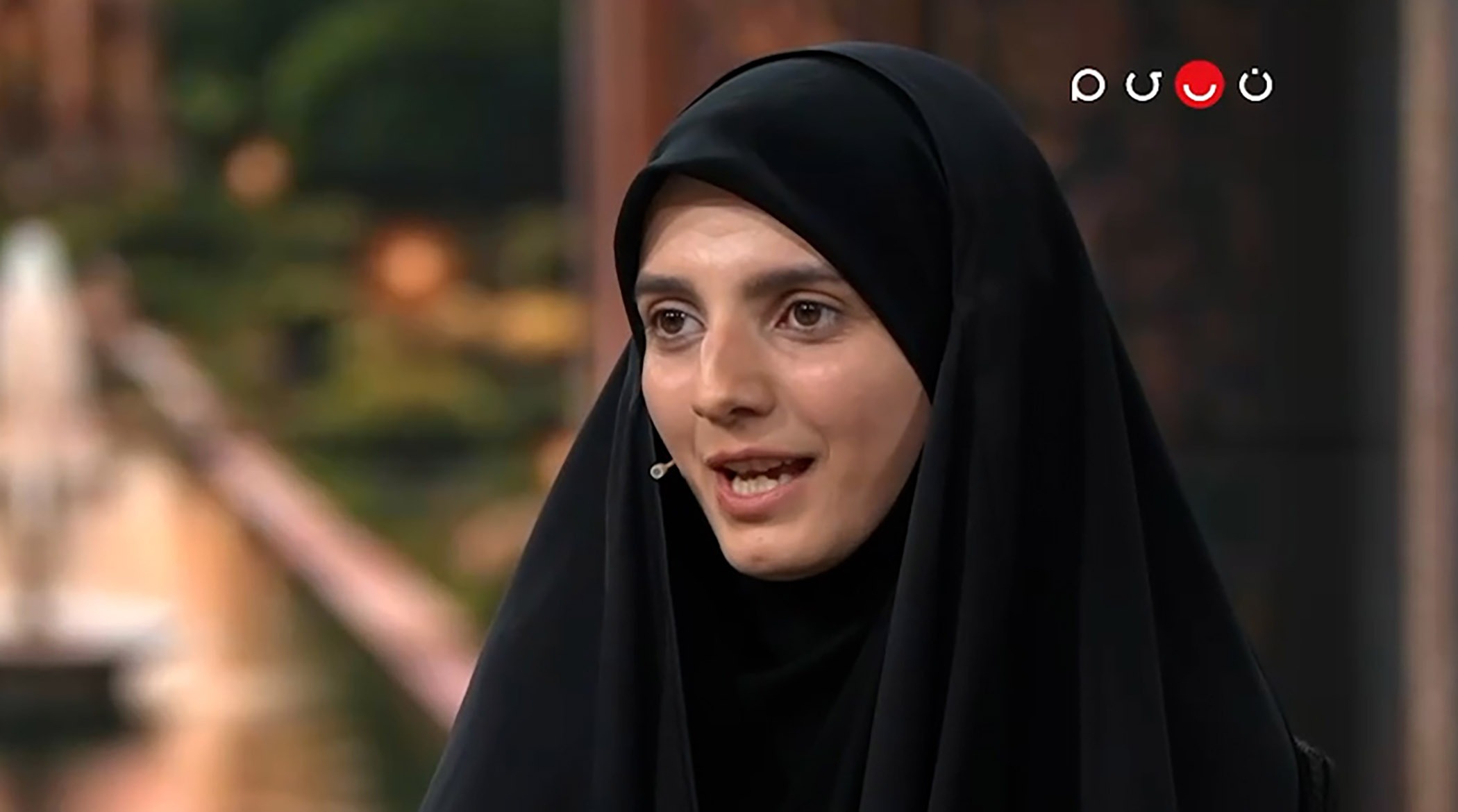 حضرت آیت‌الله مجتبی خامنه‌ای در سالن‌ تئاتر تهران