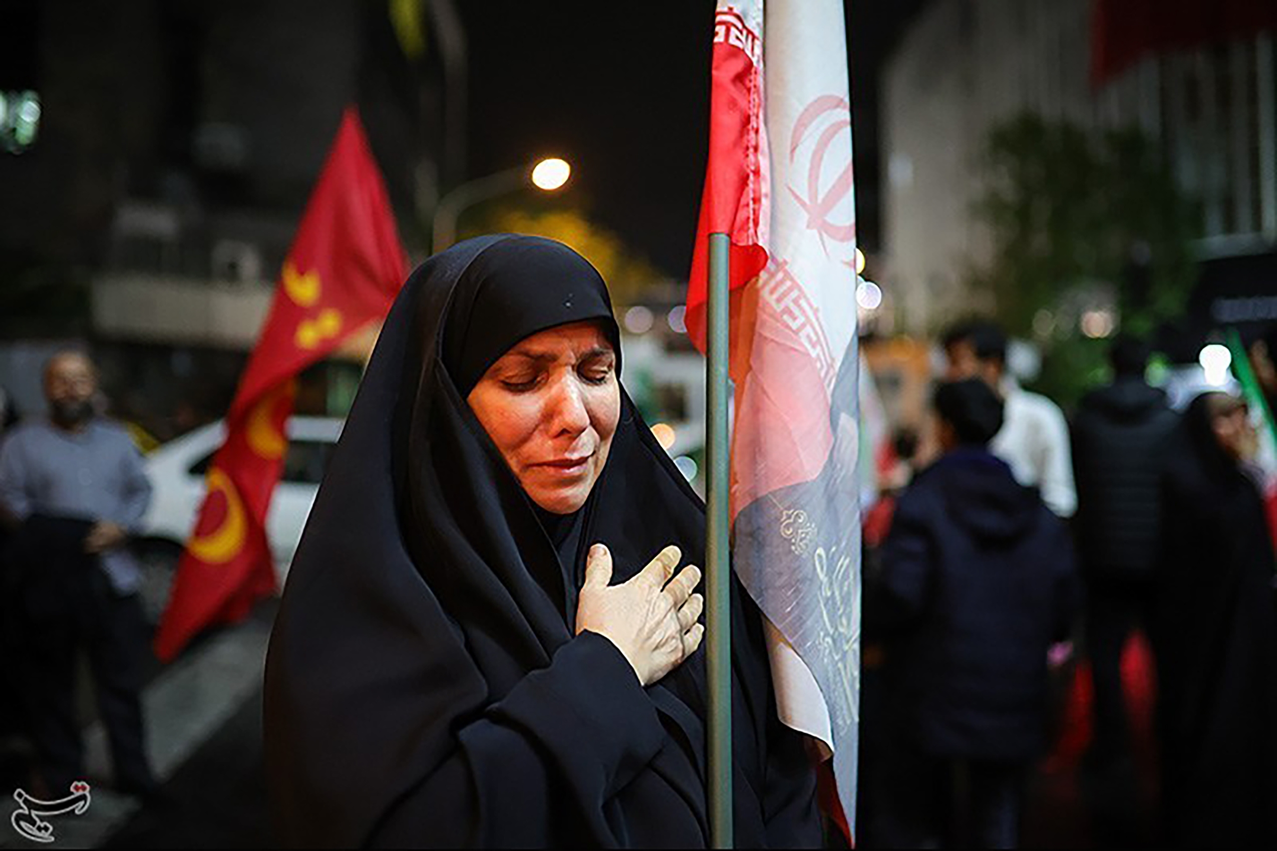 عکس: دلنوشته هایی به شهید خیابان کشور دوست