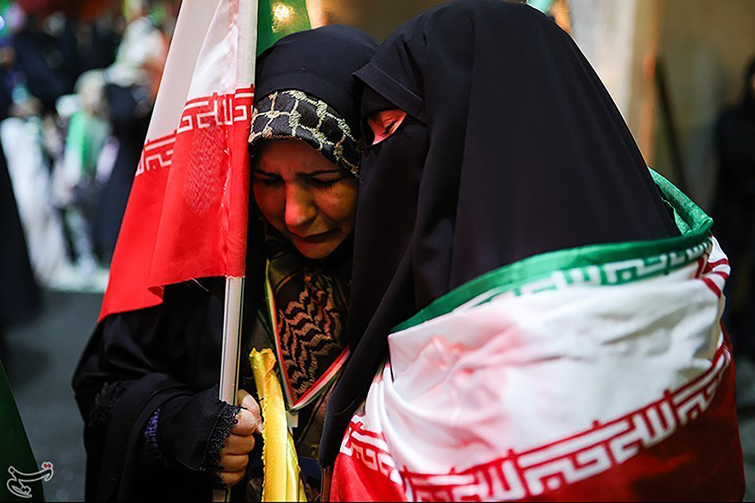 عکس: دلنوشته هایی به شهید خیابان کشور دوست