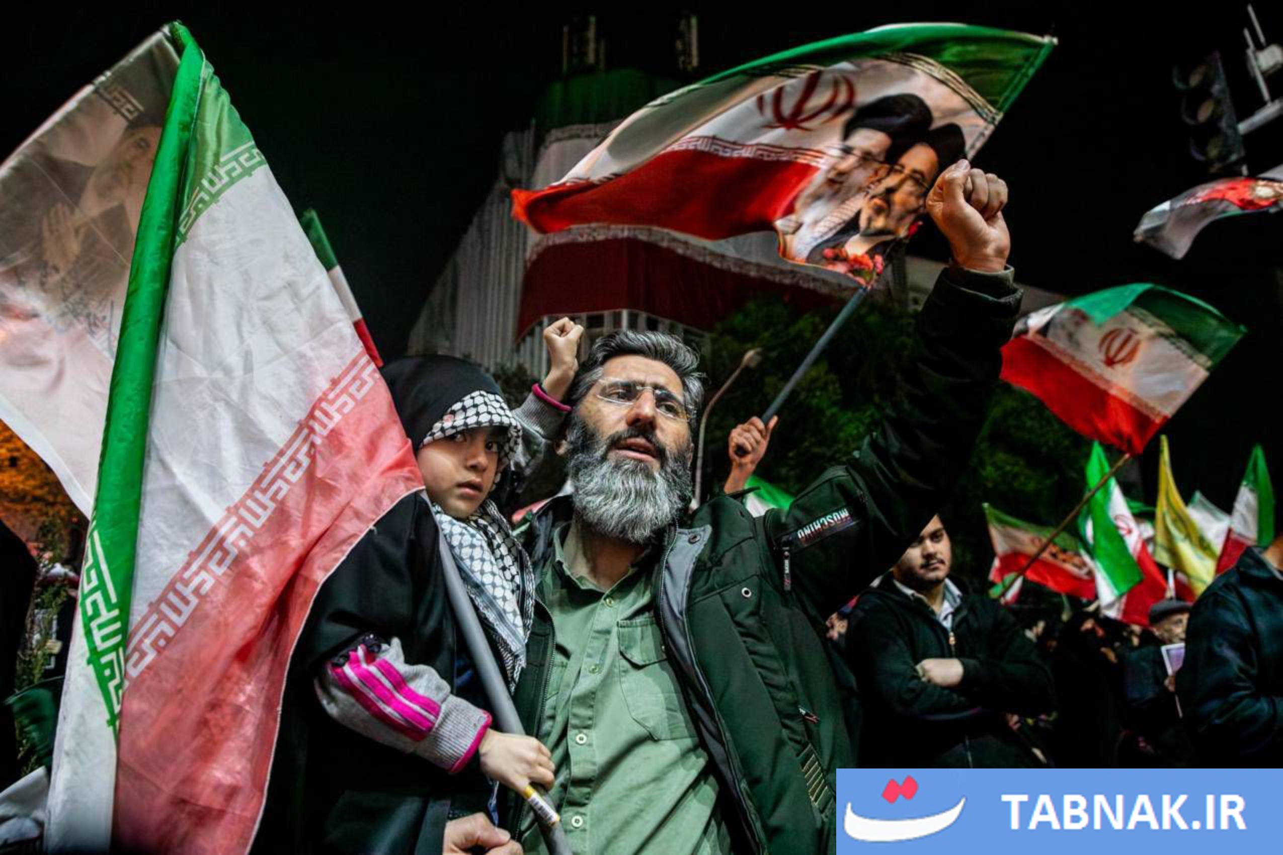عکس: اتحاد مقدس، اجتماع مردمی در حمایت از رزمندگان اسلام