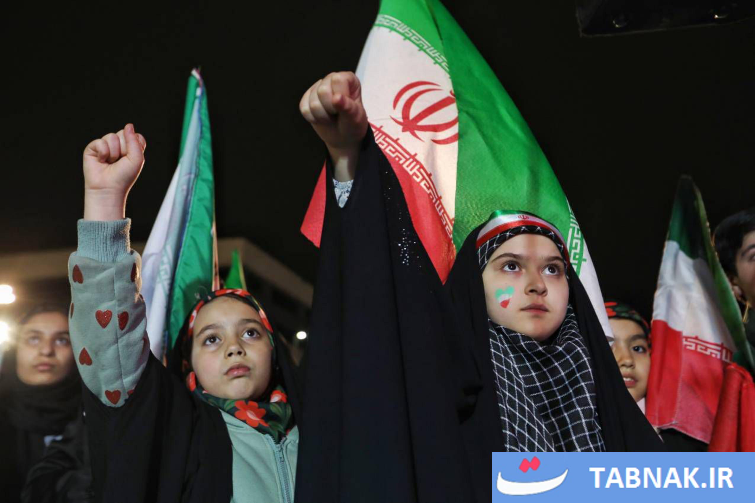 عکس: اتحاد مقدس، اجتماع مردمی در حمایت از رزمندگان اسلام