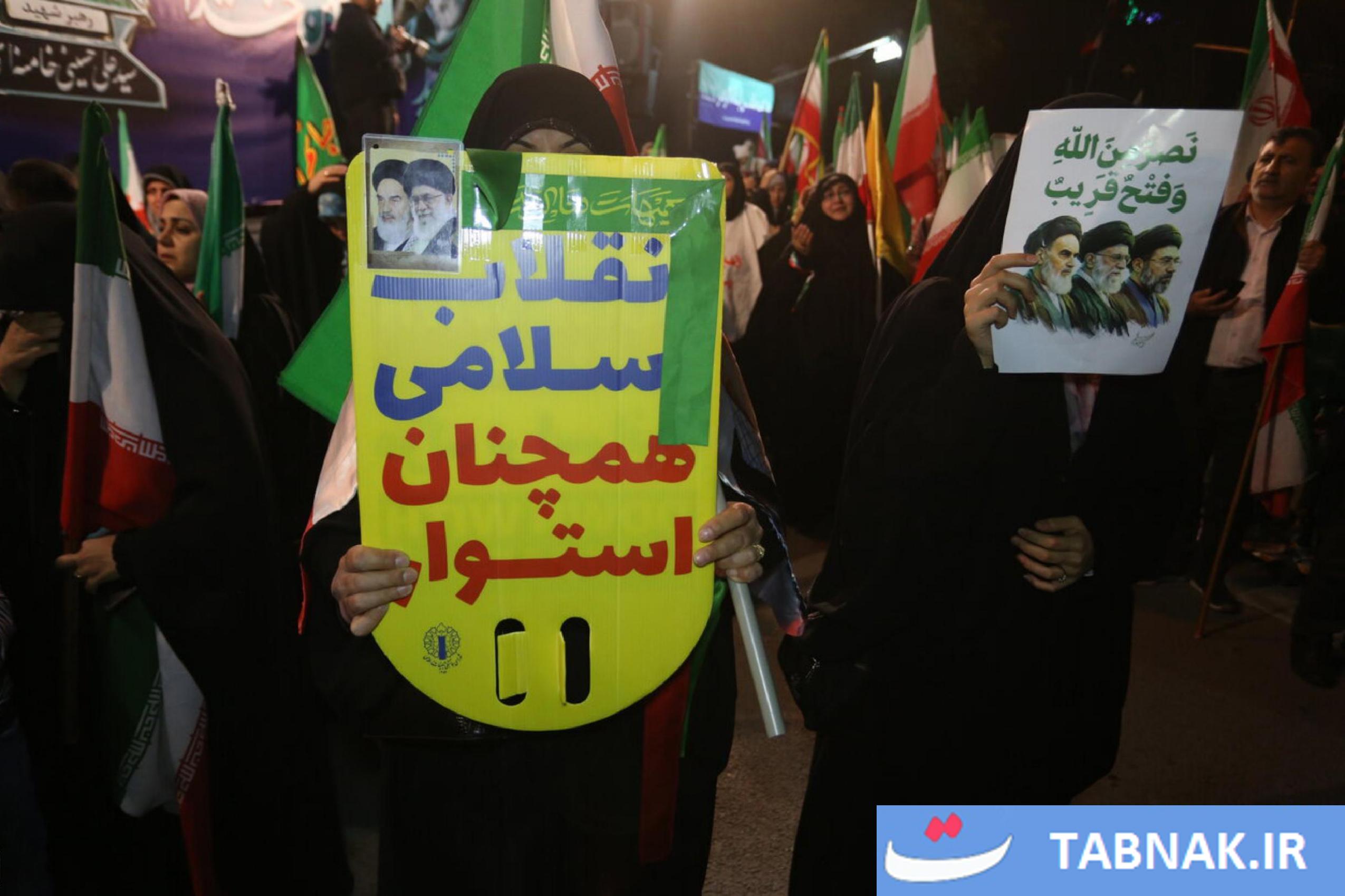 عکس: اتحاد مقدس، اجتماع مردمی در حمایت از رزمندگان اسلام