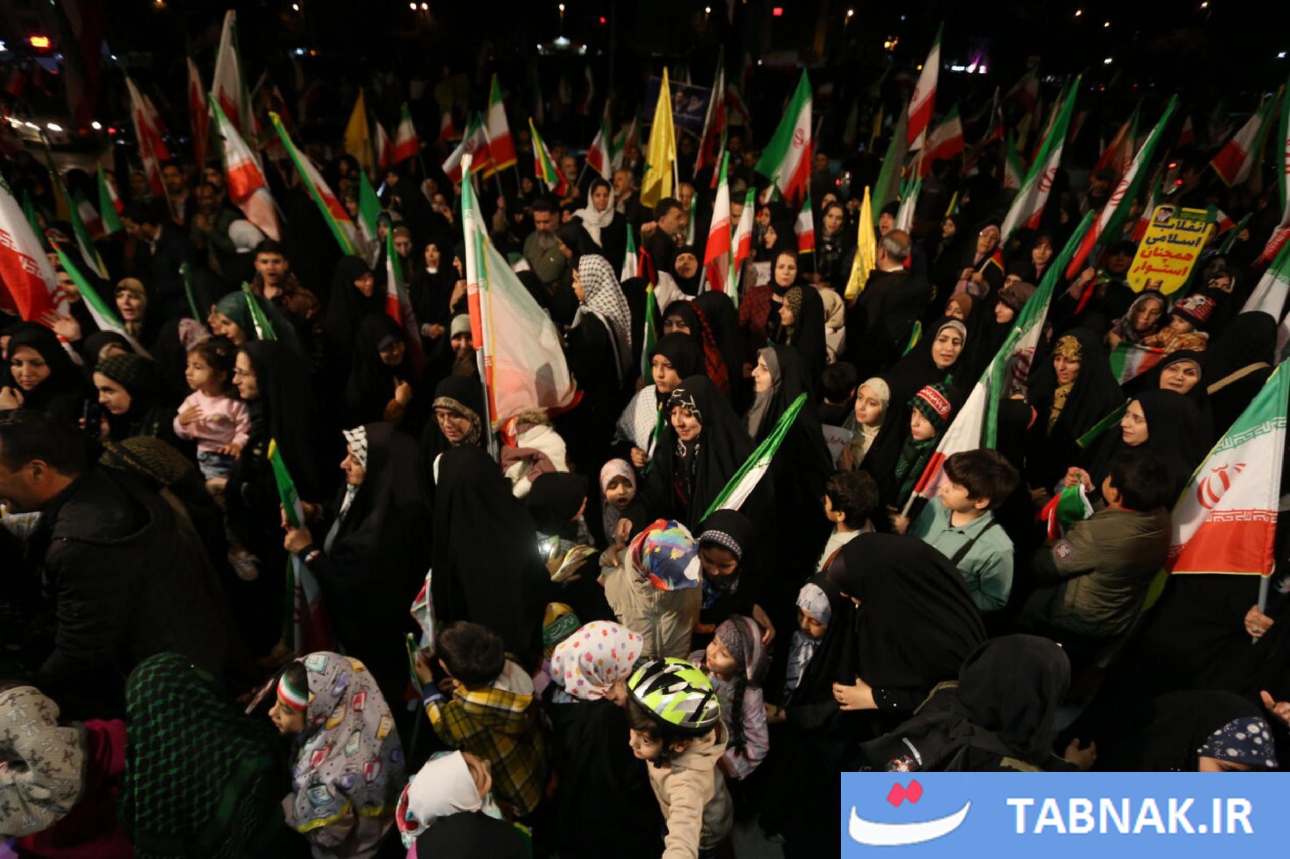 عکس: اتحاد مقدس، اجتماع مردمی در حمایت از رزمندگان اسلام