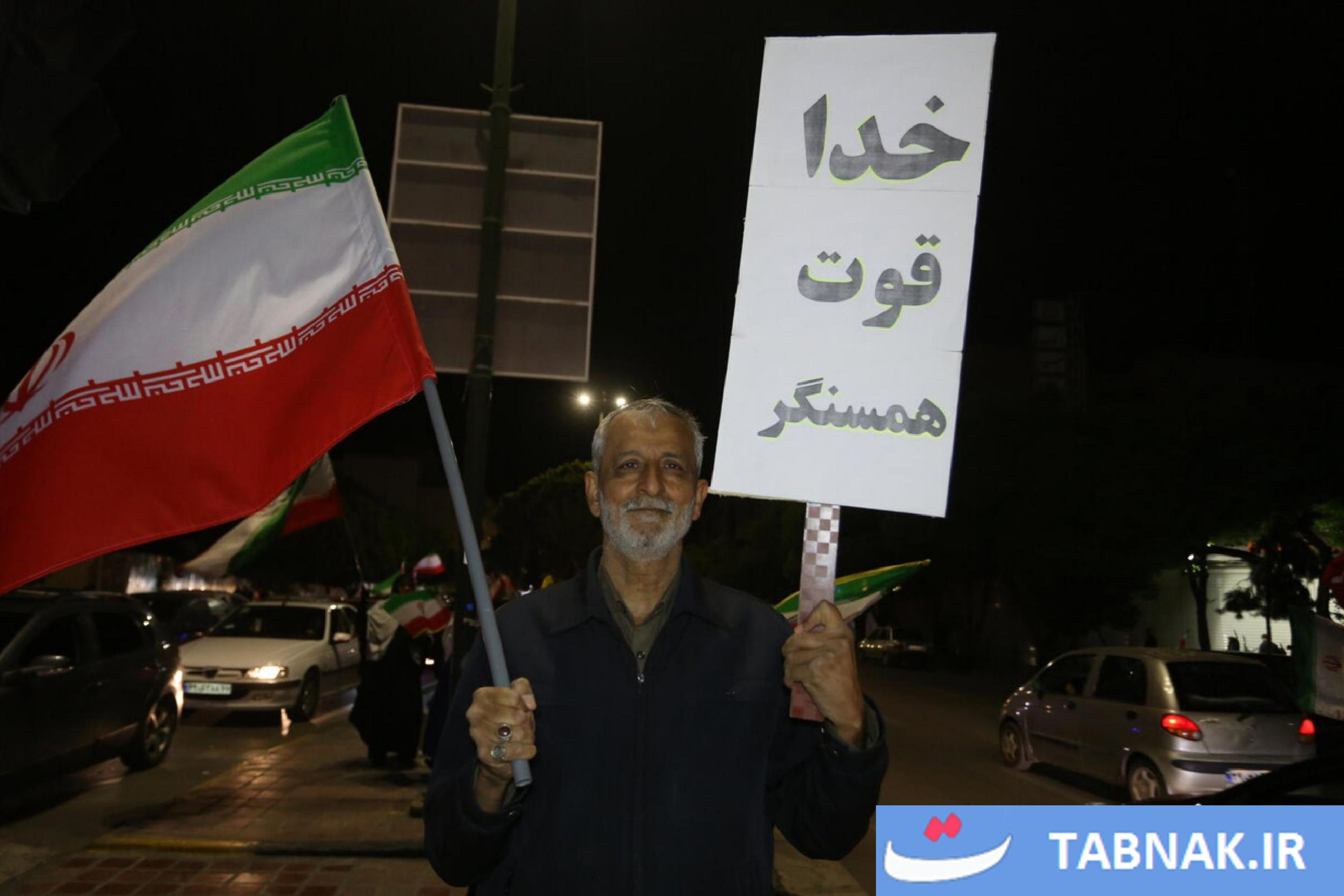 عکس: اتحاد مقدس، اجتماع مردمی در حمایت از رزمندگان اسلام