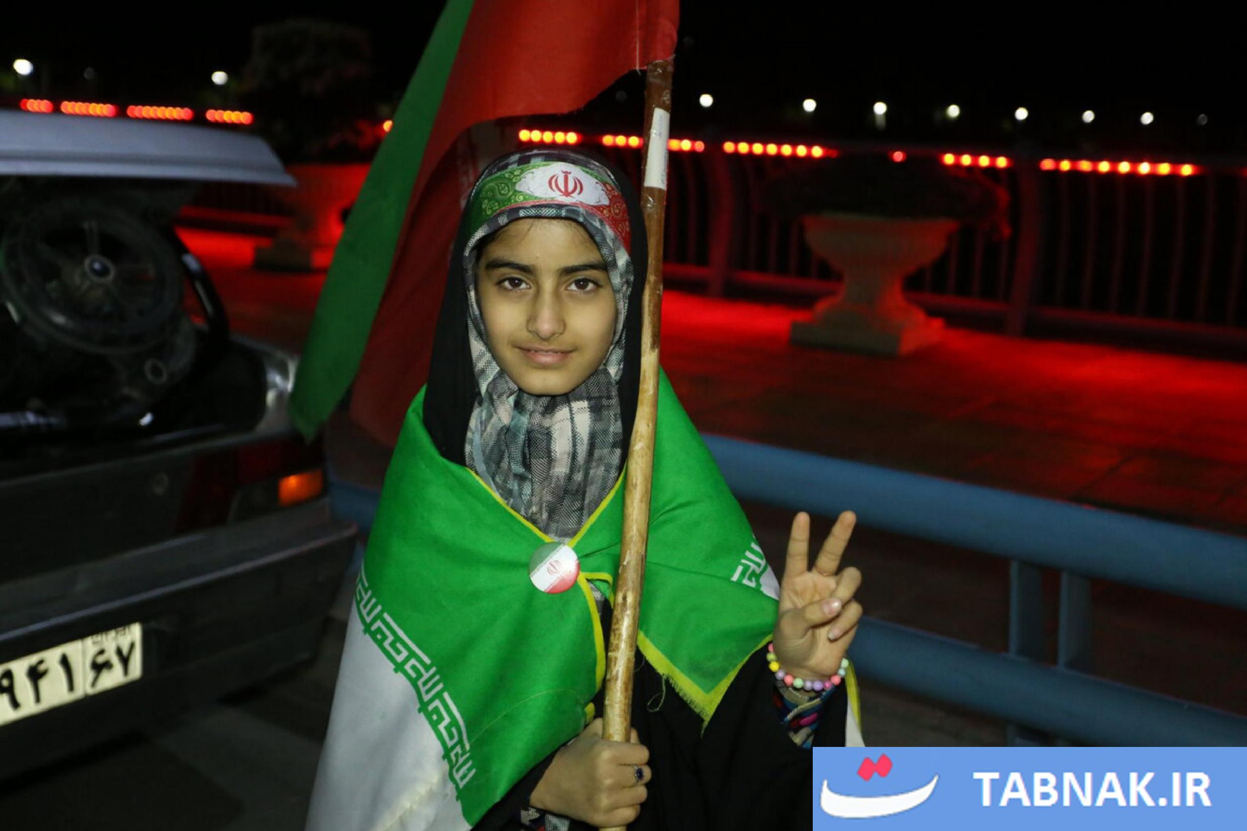 عکس: اتحاد مقدس، اجتماع مردمی در حمایت از رزمندگان اسلام
