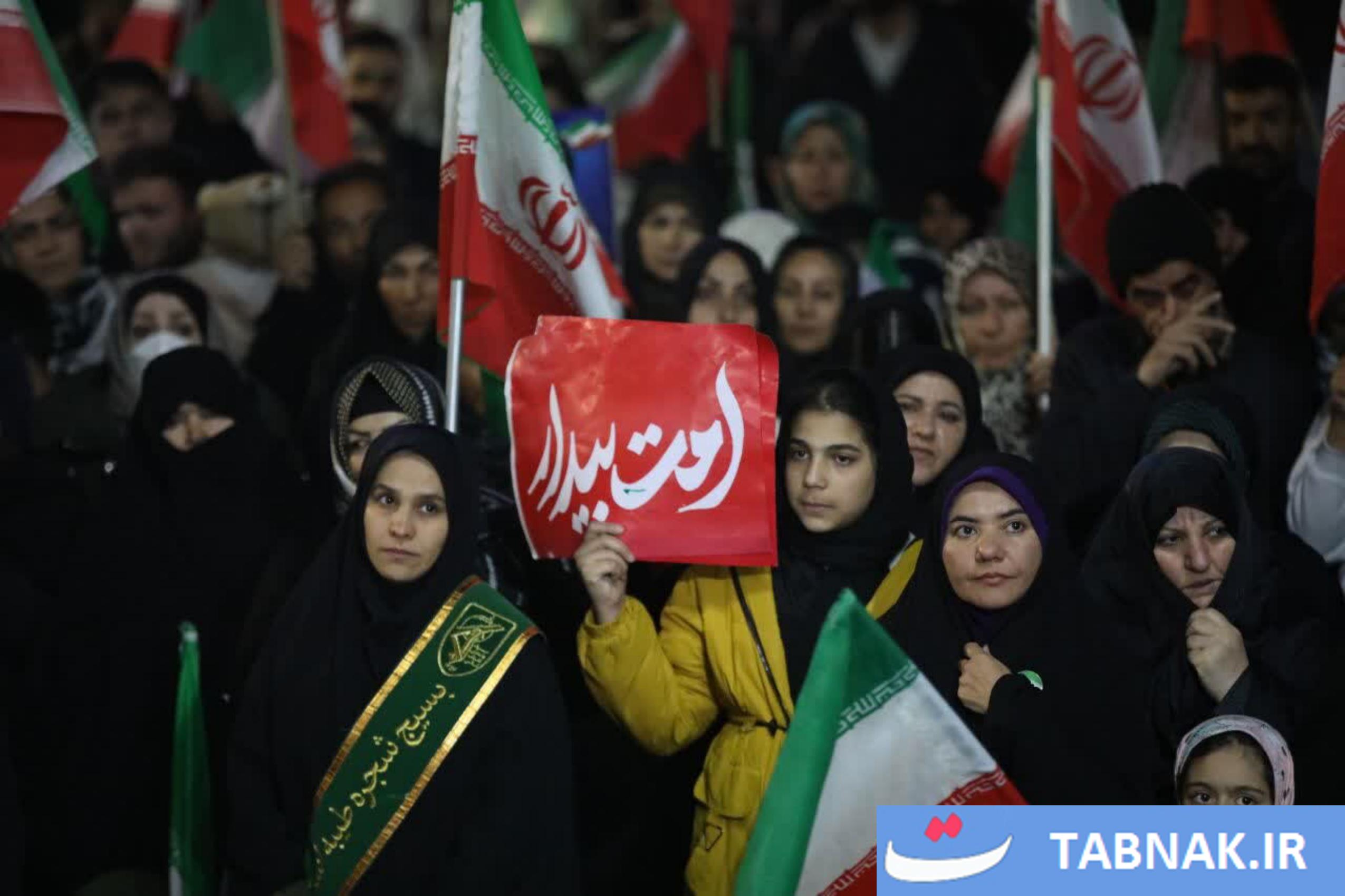 عکس: اتحاد مقدس، اجتماع مردمی در حمایت از رزمندگان اسلام
