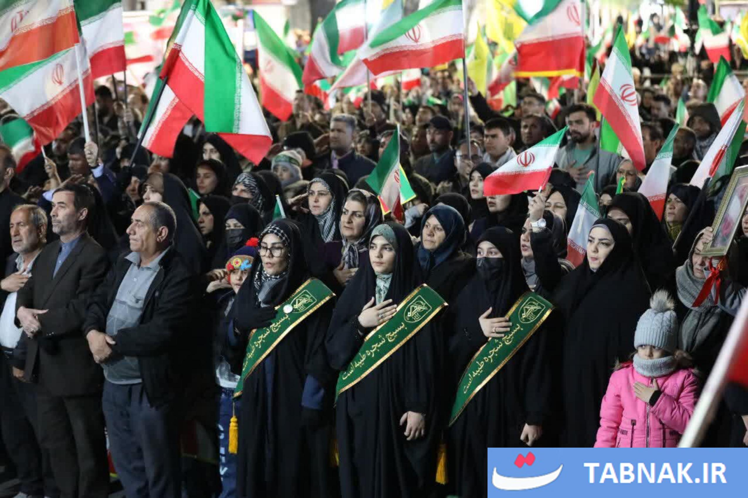 عکس: اتحاد مقدس، اجتماع مردمی در حمایت از رزمندگان اسلام