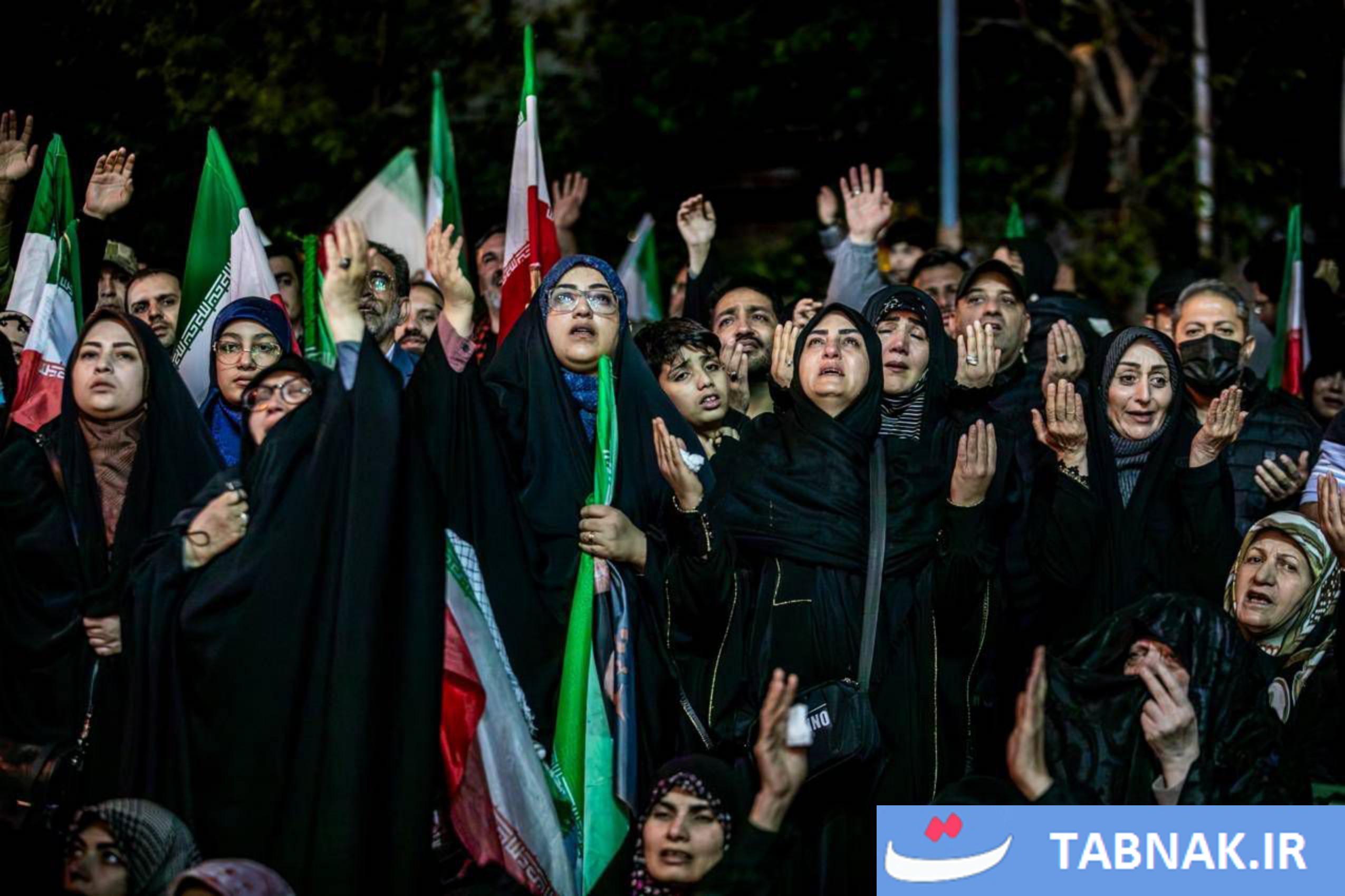 عکس: اتحاد مقدس، اجتماع مردمی در حمایت از رزمندگان اسلام