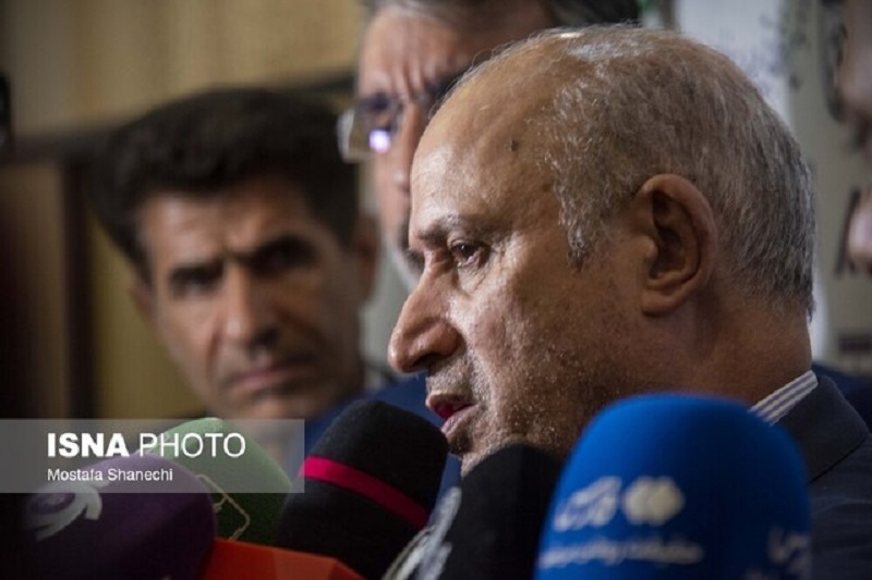 تاج: سعی می‌کنیم با پرواز به لس‌آنجلس برویم