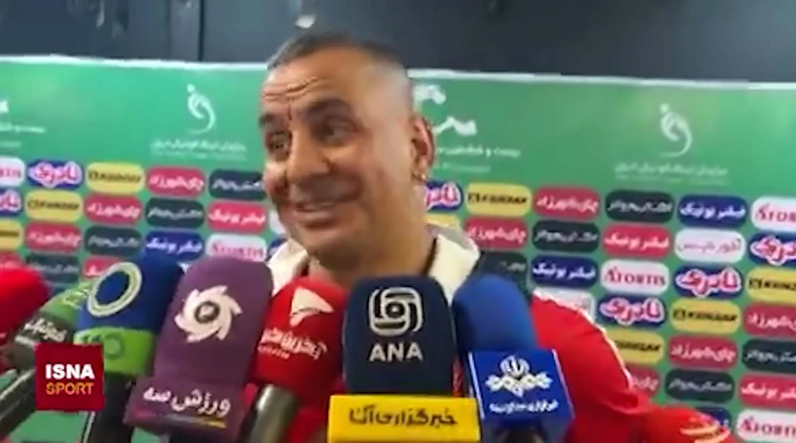 طعنه سنگین حامد لک به علیرضا بیرانوند