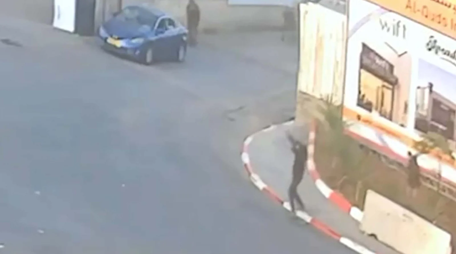 لحظات به رگبار بستن دو مبارز فلسطینی