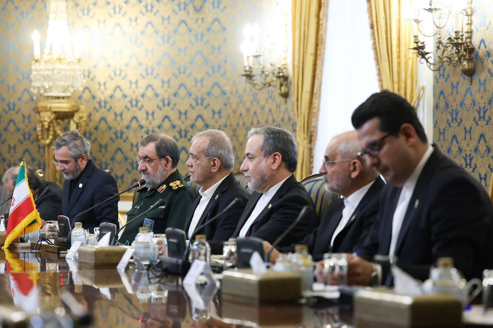 پیام اینستاگرامی عراقچی درباره نشست چهارجانبه تهران