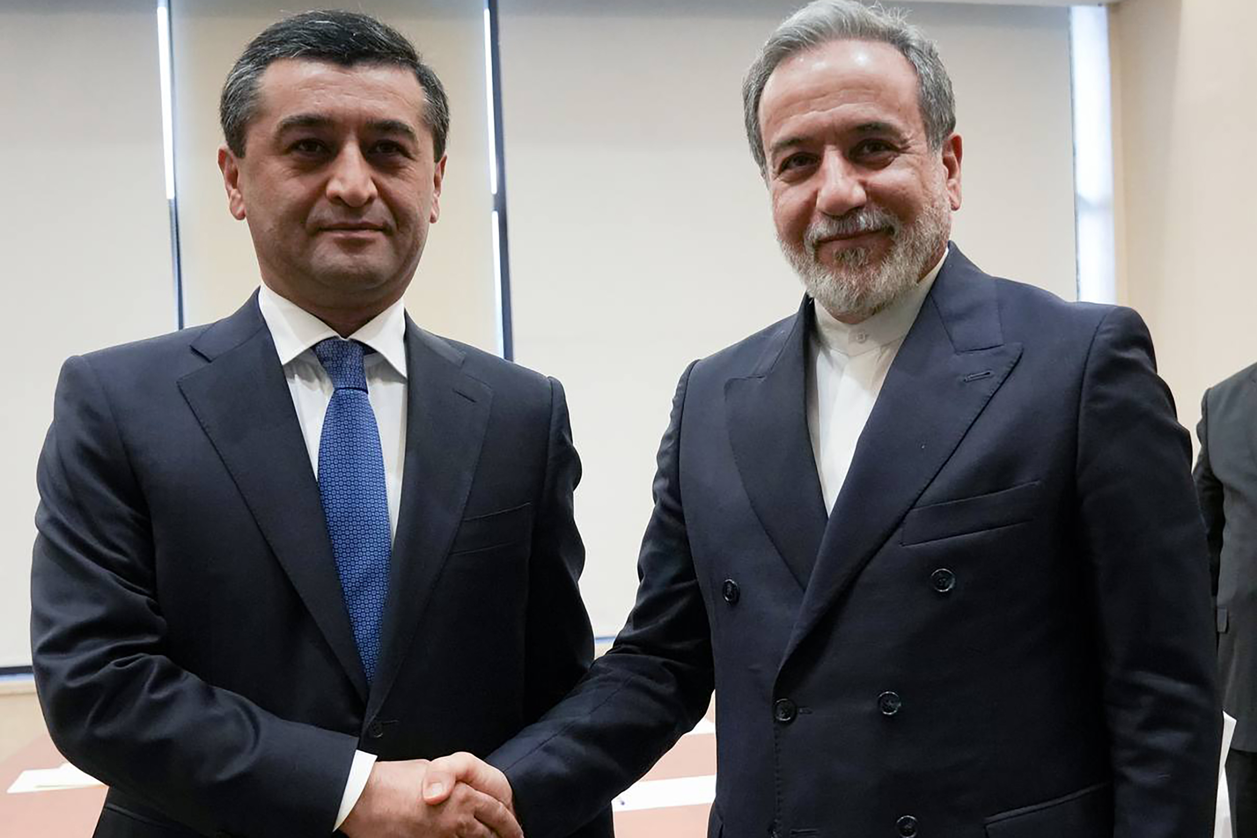 عکس: حضور و سخنرانی وزیر امور خارجه در نشست شورای وزیران سازمان همکاری شانگهای در قرقیزستان