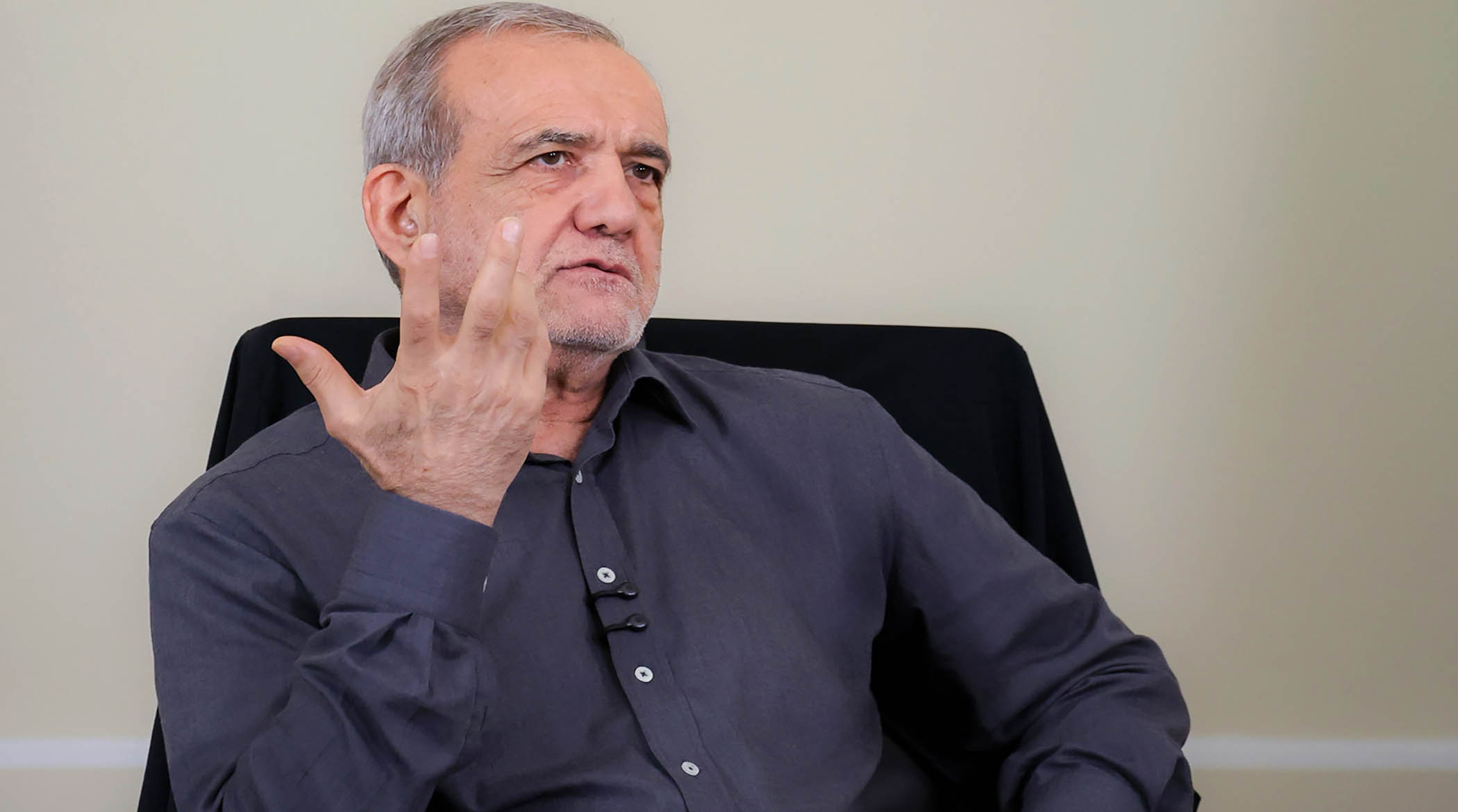 230 میلیون مترمکعب گاز ما را زدند / تعجب می‌کنند که چرا ما سقوط نکرده‌ایم