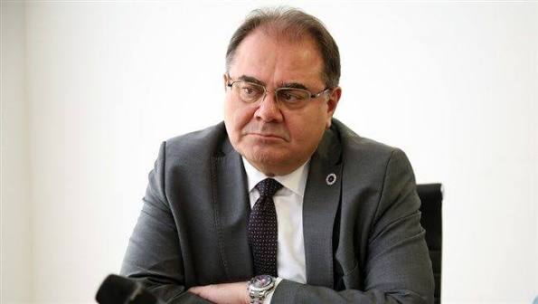اعتمادبه‌نفس بی‌جای مدیران دولتی باعث شده آسیب ببینیم/ دولت تمامیت‌خواه اعتقادی به بخش خصوصی ندارد