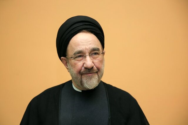دفاع خاتمی از تفاهم‌نامه اسلام‌آباد/ تهاجم خارجی ایران را از پای در نمی آورد