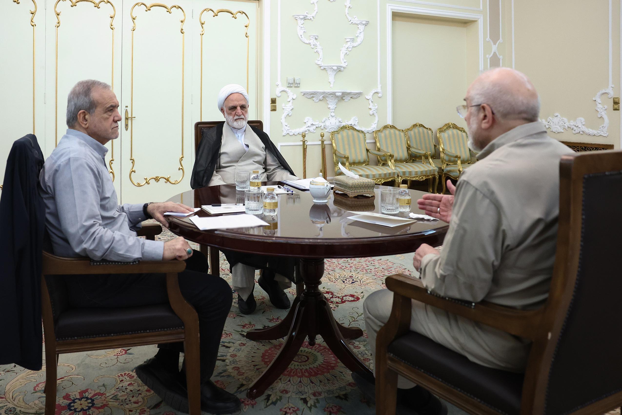 عکس: جلسه سران قوا