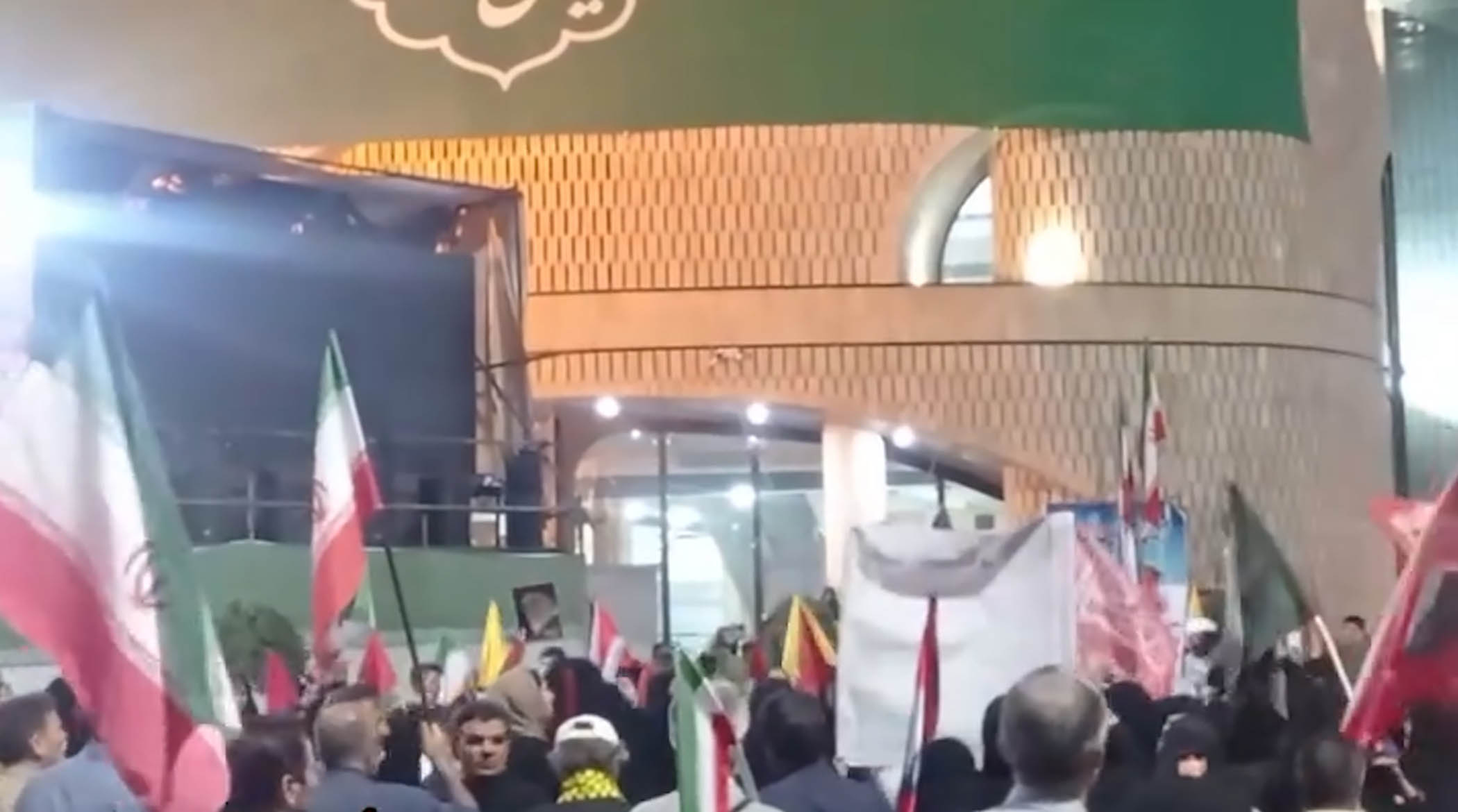 سوءاستفاده از تجمعات شبانه برای خلاصی یک مجرم!