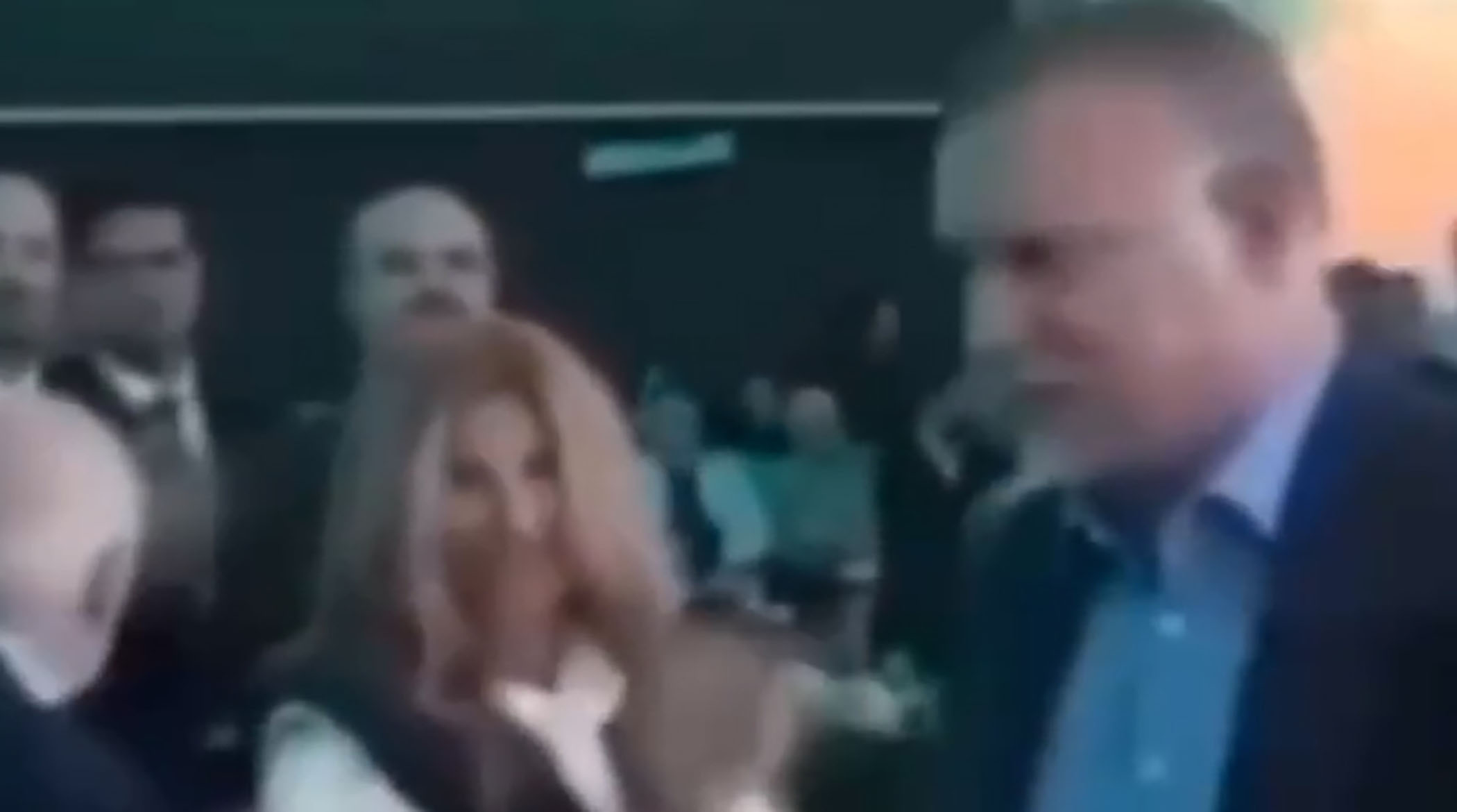 ویدیویی از علی دایی و همسرش که باعث پلمب شد
