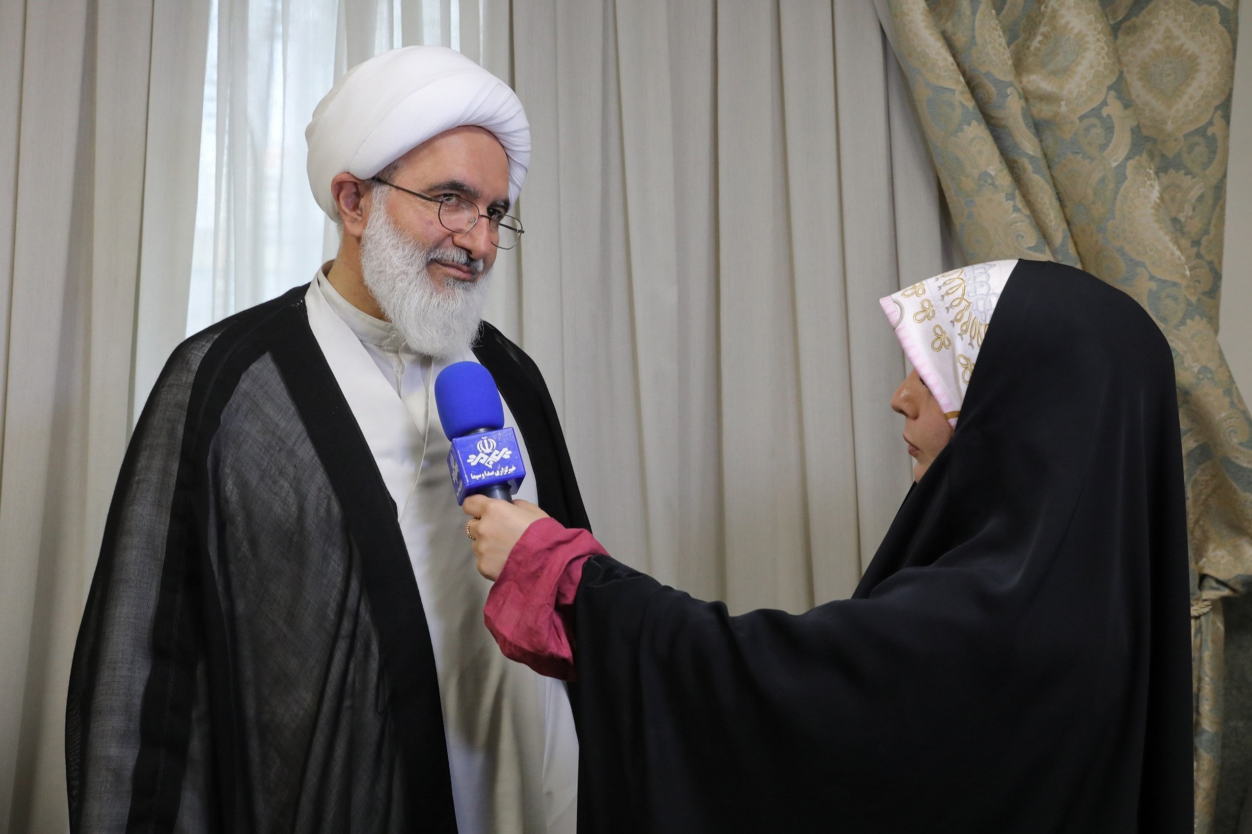 عکس: عیادت نمایندگان رهبرمعظم انقلاب از آیت‌الله نوری همدانی