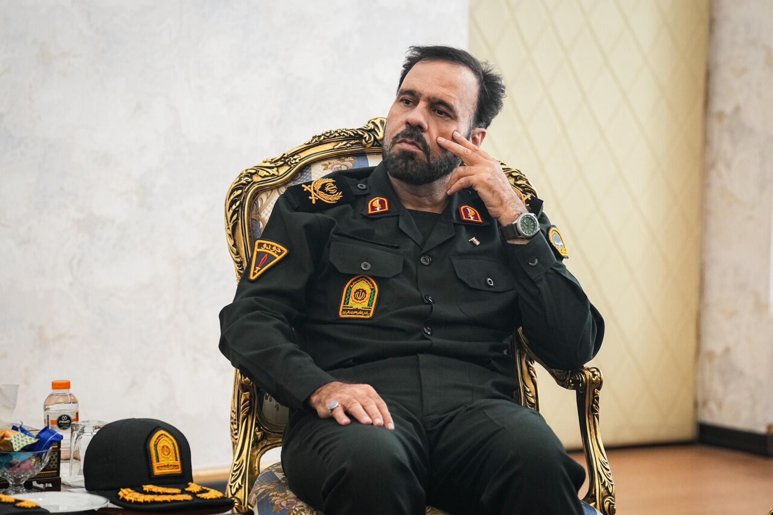 عکس: دیدار فرمانده انتظامی کشور با رئیس مجلس