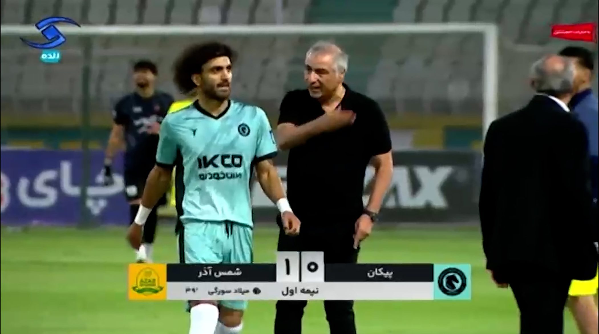 سیلی ساکت الهامی به حجت احمدی