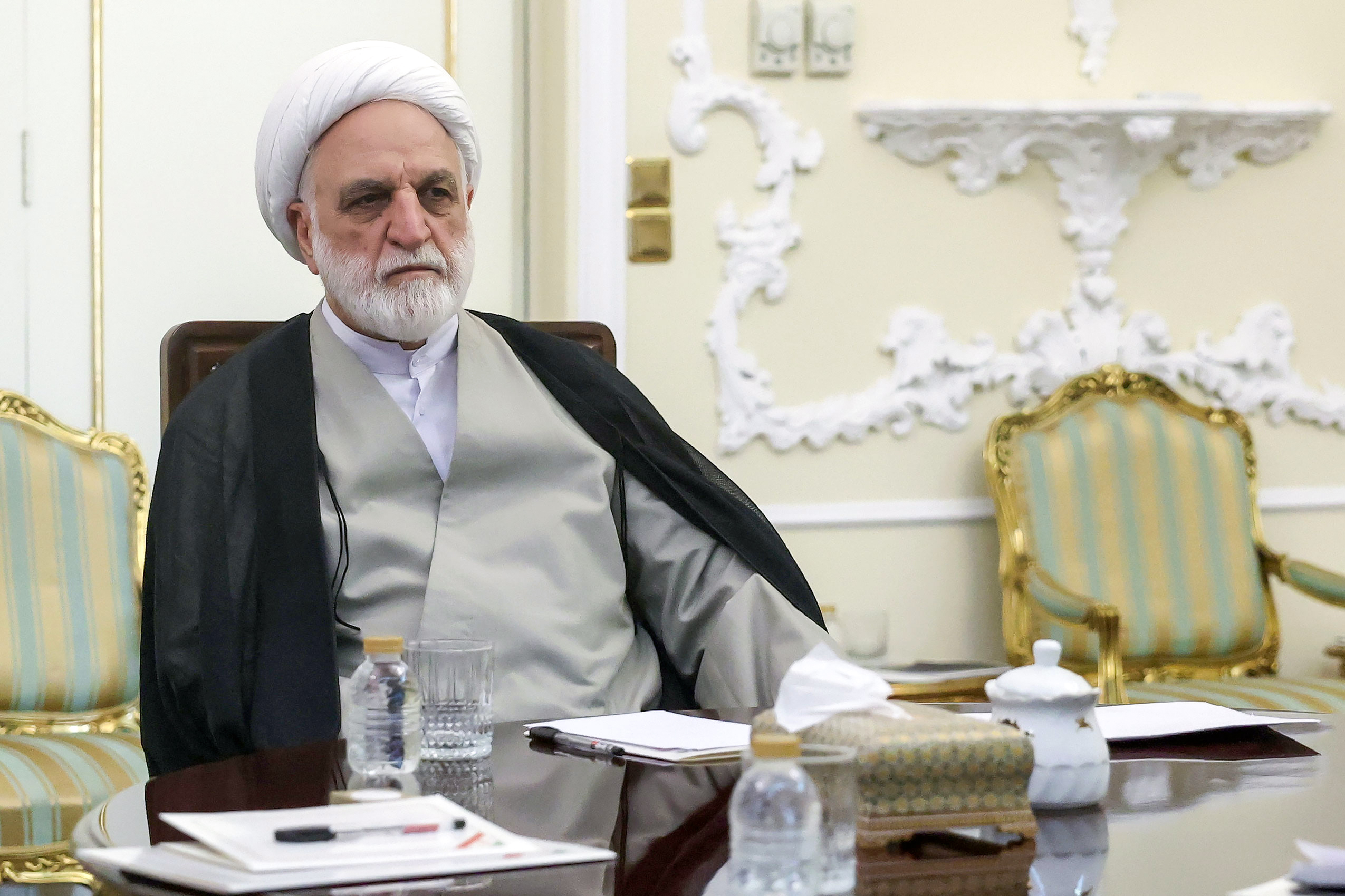 عکس: جلسه سران قوا