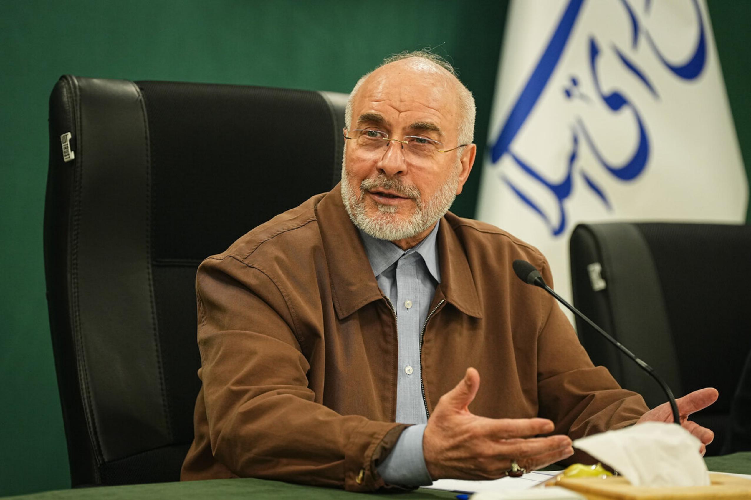 عکس: نشست رئیس مجلس با جمعی از وزرا