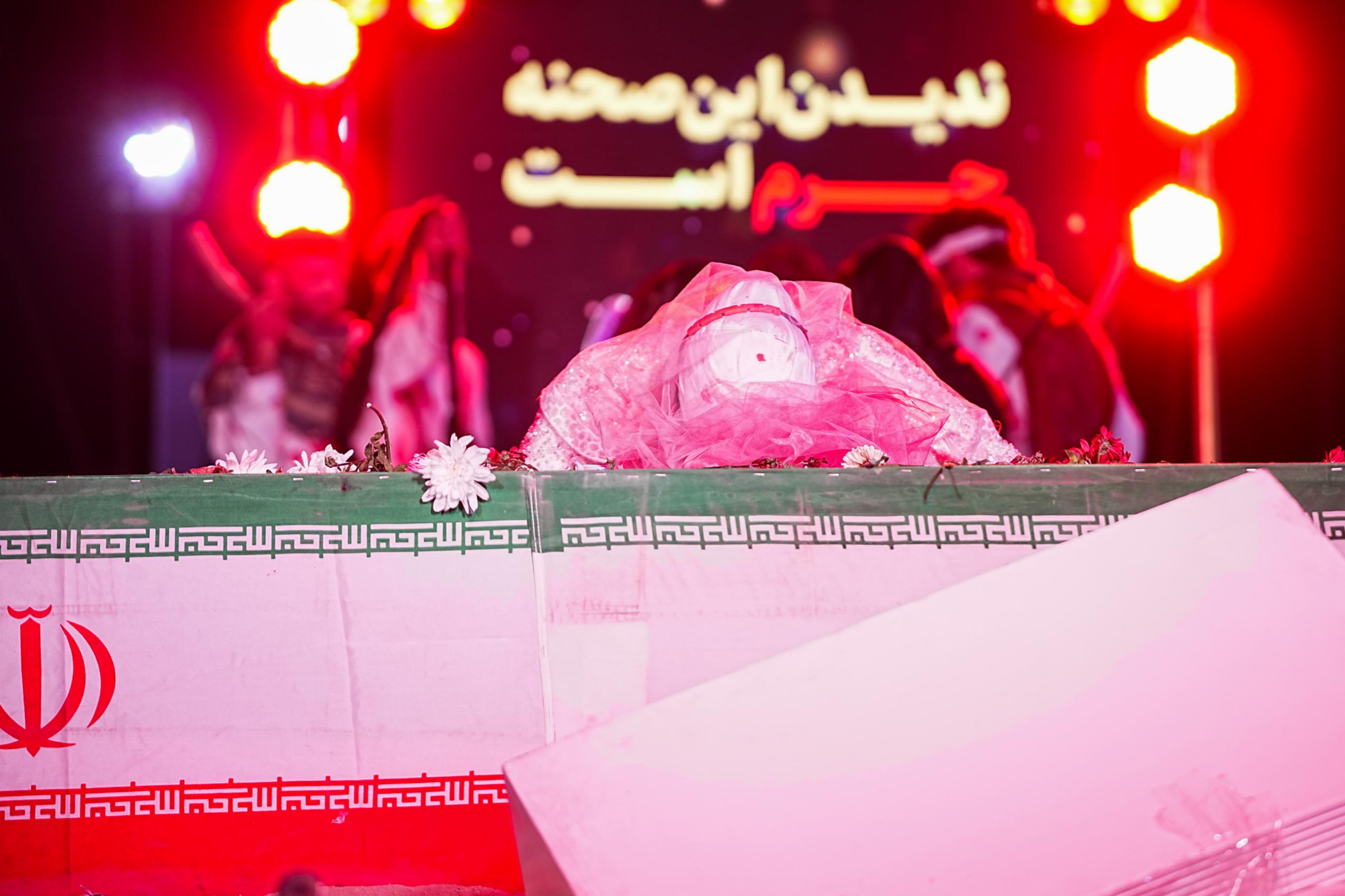 عکس: ندیدن این صحنه جرم است!