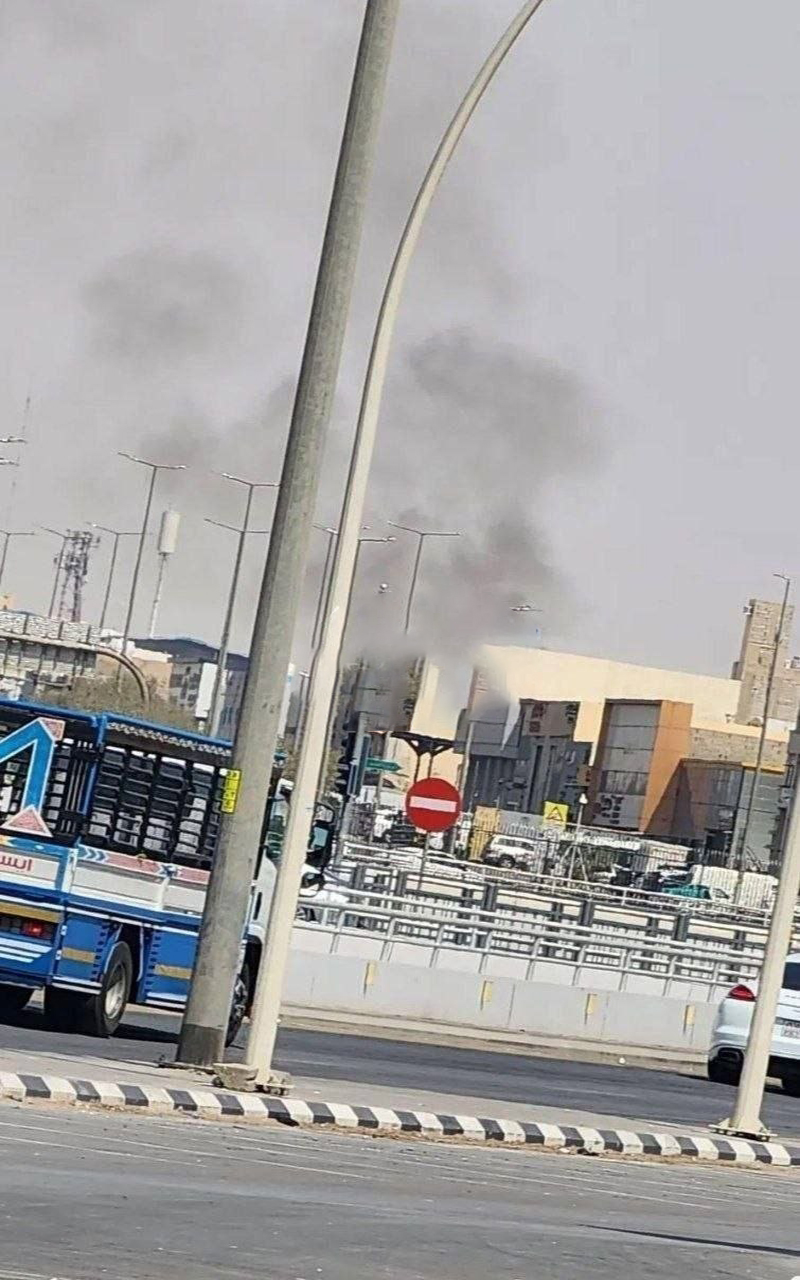 ستون‌های برخاسته از دود در ریاض