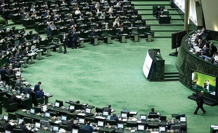 مجلس فردا ترکیبی برگزار می‌شود / حضور بخشی از نمایندگان به‌صورت وبیناری